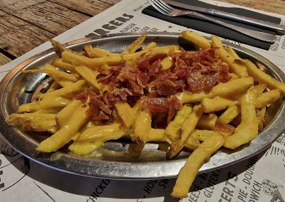 Fotografía de "Cheese fries" del restaurante Lydia's