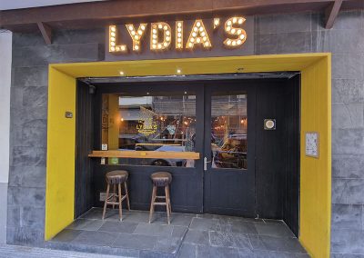 Fotografía de fachada del restaurante Lydia's